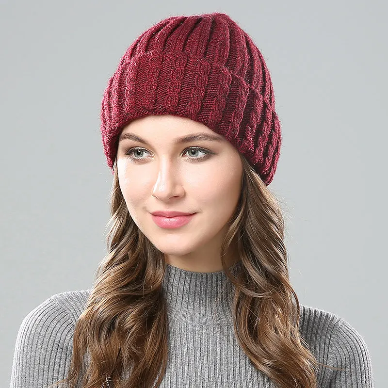 Осенне-зимняя женская повседневная однотонная теплая шапка - Цвет: Burgundy