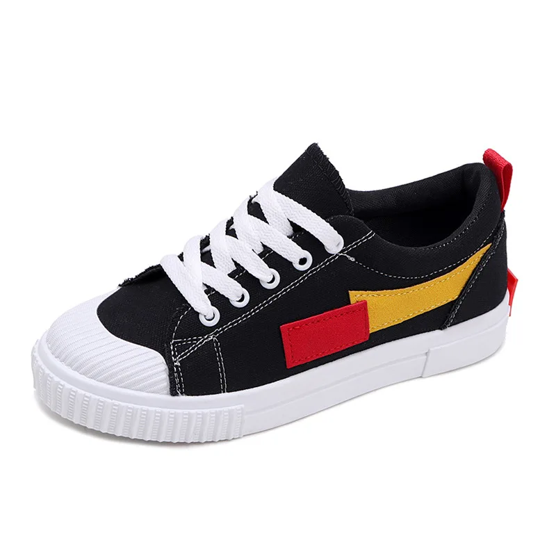

Cute Animal Women's flat canvas shoes 2018 new summer white lace cartoon student board ladies shoes casual sneakers Comfortable