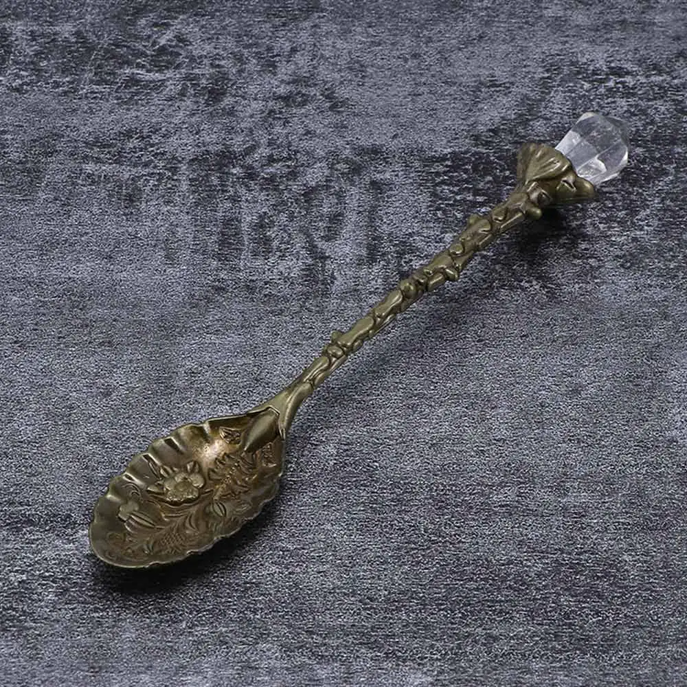 Description Picture 6 of itemExquisite Retro Crystal Head Dining Bar Spoon Royal Style Metal Carved Spoon Coffee Tea Spoon Dessert Scoop Kitchen Accessories
