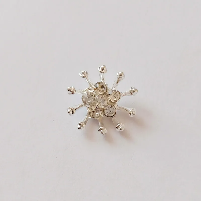 

50pcs 15mm Anti silver Color Crystal Flower Charm for Clothing DIY Handmade Hairpin Fashion Jewelry Making