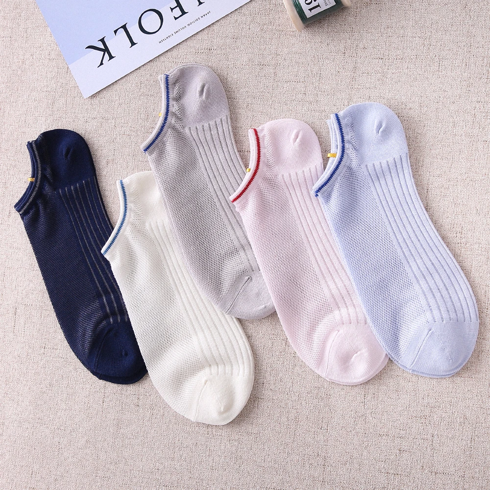 

Women's Boat Socks Shallow Mouth Spring And Summer Solid Color Striped Edge Ice Silk Leisure Sports Invisible Women's Socks