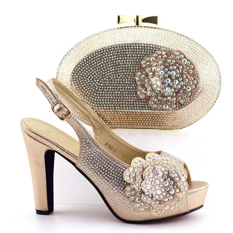 A198-1 香槟色 38-42 RMB200 跟高11.3CM