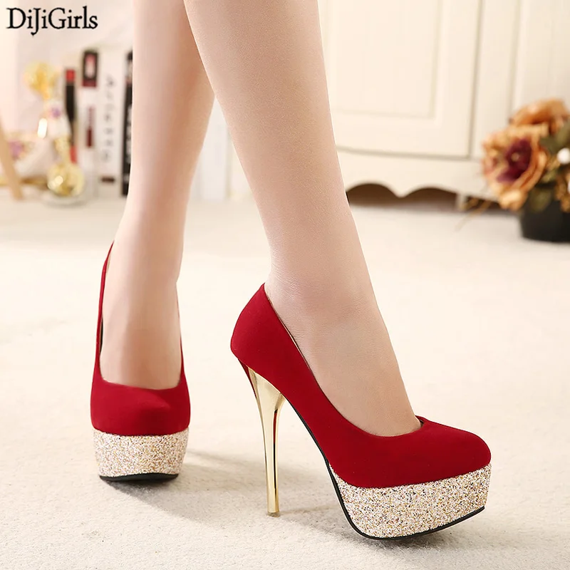 хорошие туфли. чёрные туфли на каблуке. хорошие туфли. свадебные туфли. туфли женские.