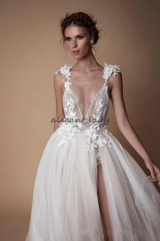 bohemian-lace-berta-wedding-dresses-3d-appliqued_conew1