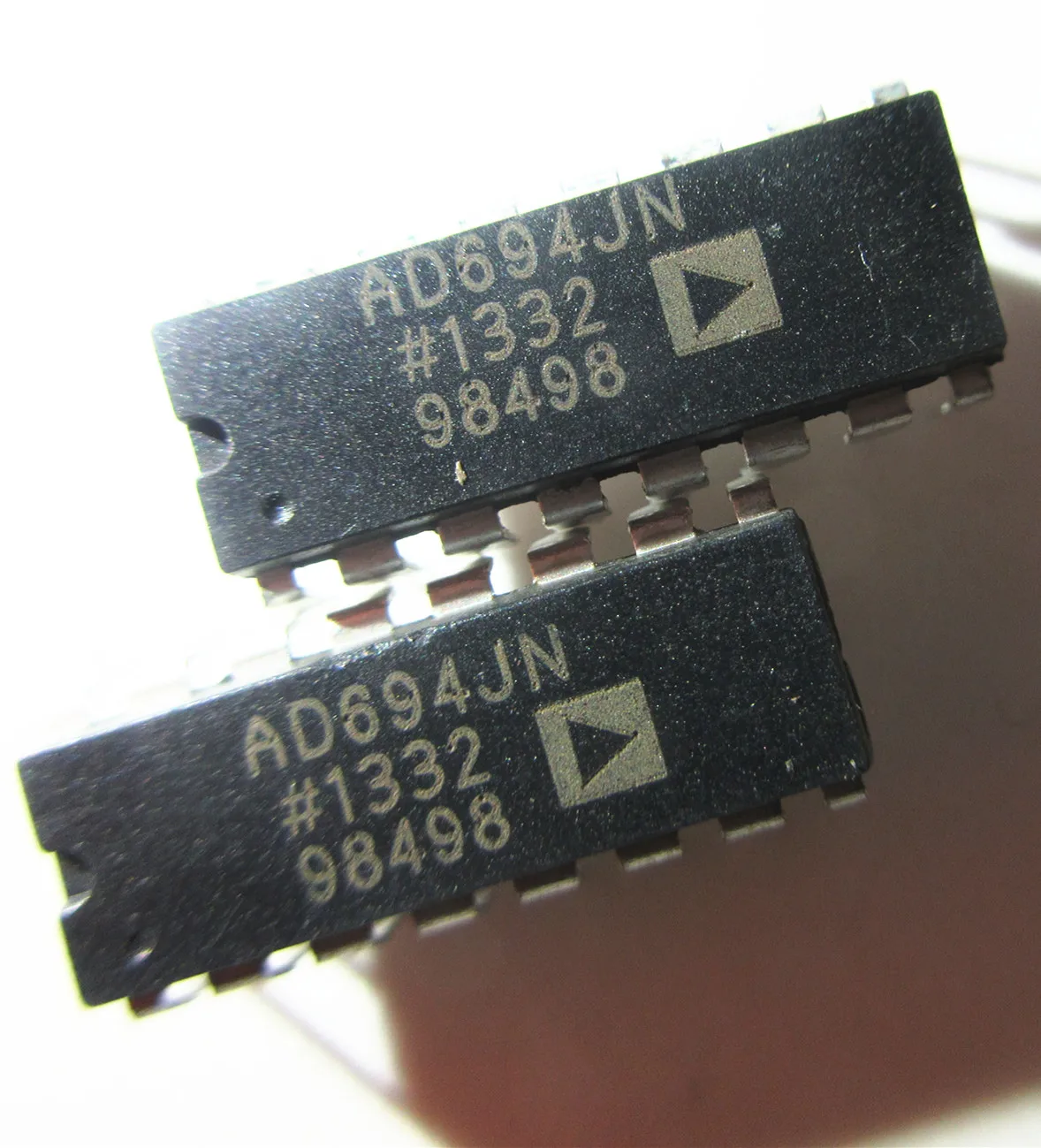 10 шт в упаковке, новая AD694 AD694JNZ AD694JN DIP-16