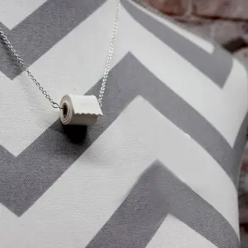 

Creative Toilet Paper Roll Necklace Pendant Gag Gift Roll Paper High Quality Pendant Party For Women Alloy Jewelry Resin