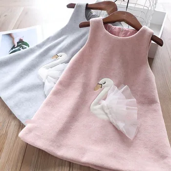 

Roimyal Wholesale 2019 New girls prinesss dress vest swan pattern dress autumn and winter party&ceremony wear for 2-6 years