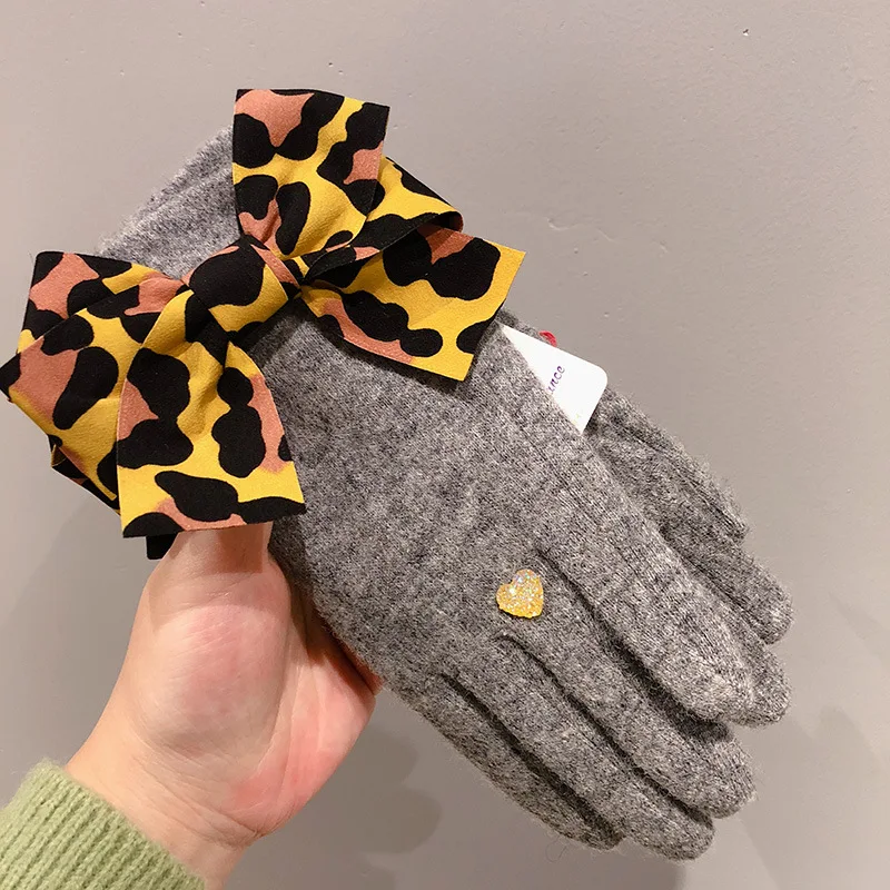 Gray Перчатки в Корейском стиле, модные, с леопардовым узором, шерстяные, с кристаллами, милые, теплые, женские, зимние, толстые, с бантом, модные - Цвет: Gray