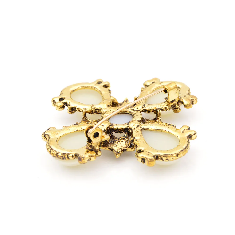 CINDY-XIANG-Pearl-and-Rhinestone-Star-Cross-Brooches-for-Women-Antique-Baroque-Style-Brooch-Pin-Gold (4)