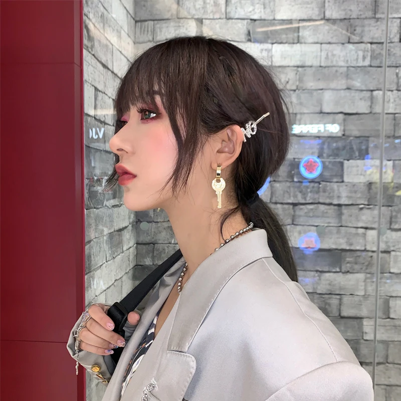 HUANZHI-2020-New-Punk-Personality-Golden-Silver-Metal-key-Drop-Earring-Geometric-Irregular-For-Women-Girls (3)