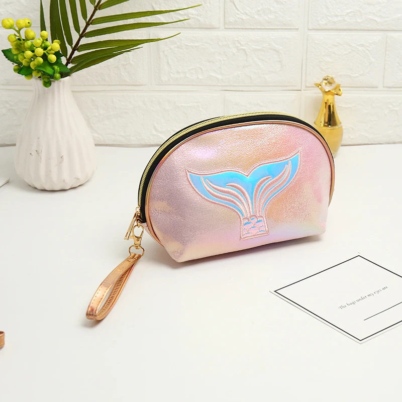 11311446177_741579208