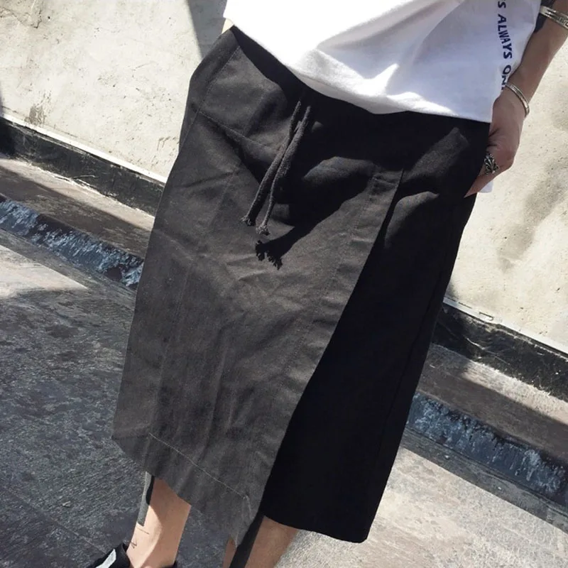 Men's Wide Leg Shorts Summer New Irregular Personality Niche Design Fashion Dark Leisure Loose Large Size Seven Minutes Pants