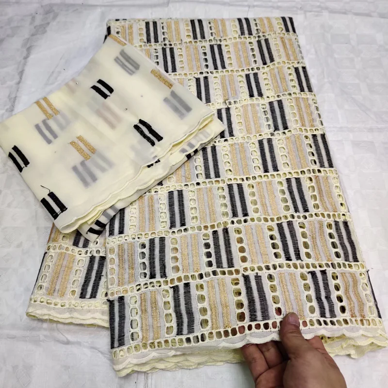 CLL048B (6)