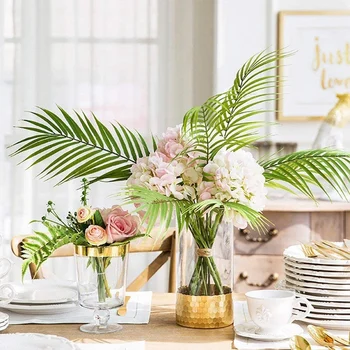 

8 Packs of Artificial Palm Leaf Greening Tropical Palm Tree Palm Leaf Wedding Decoration Garden Party Decorations