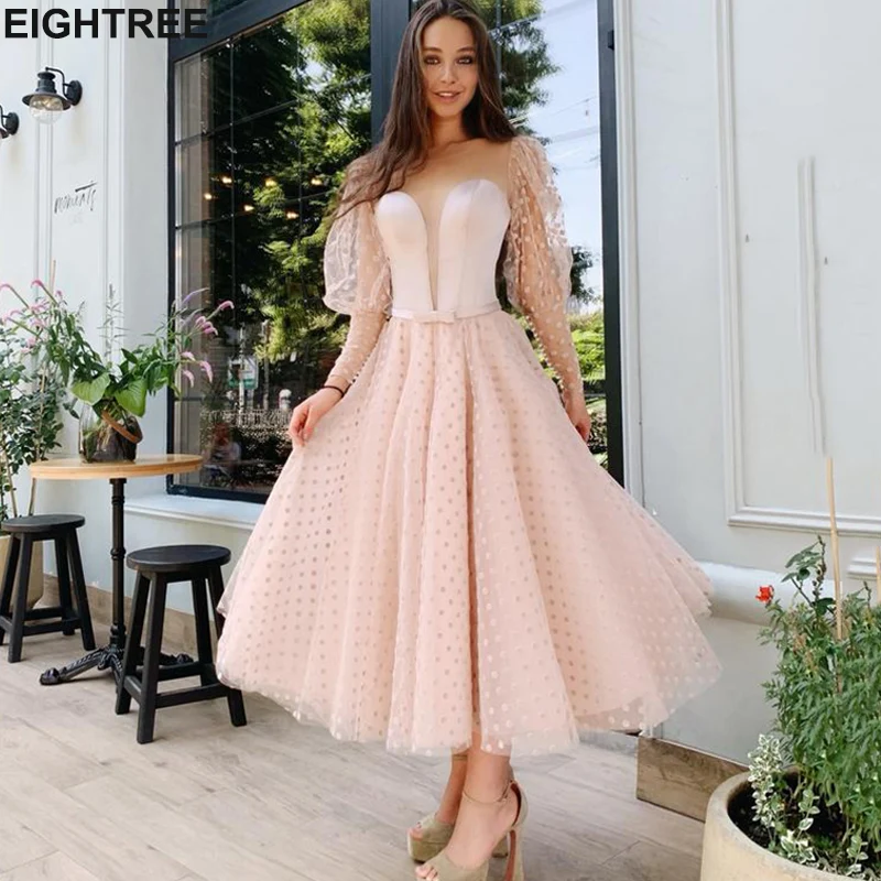 

Eightree Princess Pink Short Prom Dresses V Neck Puff Sleeves A-Line Evening Dresses Dot Tulle Tea-Length Formal Party Gowns