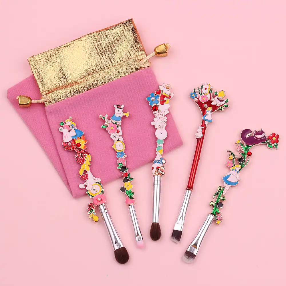ディズニー5アリス化粧ブラシオリジナルデザイン馬髪の修復アイシャドウブラシ眉ブラシリップメイク美容ツール Aliexpress