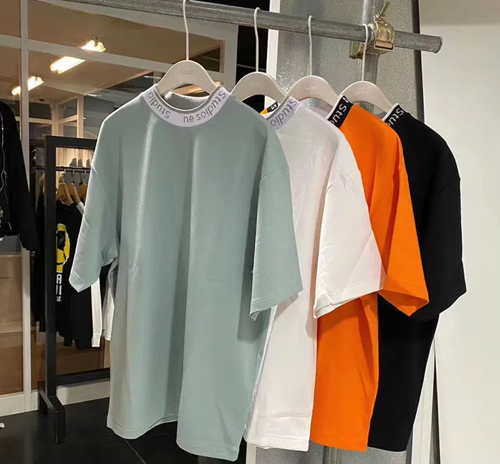 Весна лето 2020 свободная футболка с круглым вырезом и буквенным логотипом в