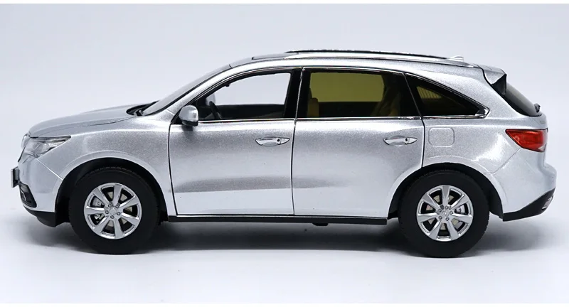 1:18 Honda Acura MDX литая под давлением Модель автомобиля игрушки Металлическая Модель автомобиля оригинальная коробка