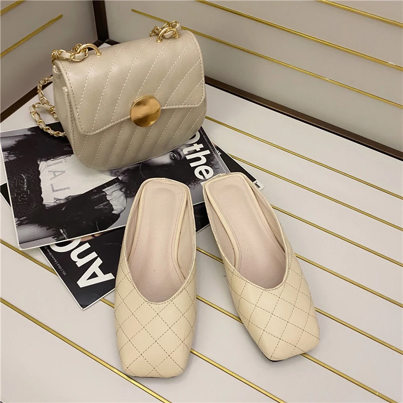 

2020 Summer Women Slippers Designers Mules Shoes Square Toe Slip On Shallow Black Soft Leather Slides Woman Outside Casual Flats