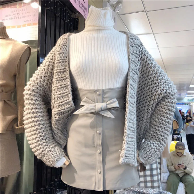 

[EWQ]2019 Autumn Winter New Pattern V-collar Long Sleeve Solid Hand Knitted Vintage Open Stitch Warm Sweater Women AH230