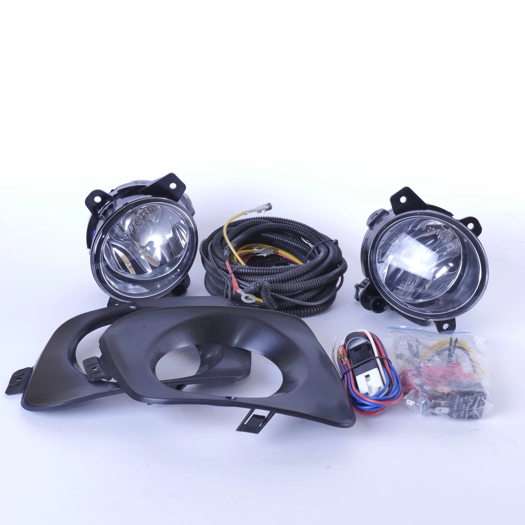 Туманки приора 2 цоколь. Противотуманные фары ваз 2110. Светодиодные птф шевроле нива. Противотуманки ваз 1118. Фары бош вмонтировал туманки лед.