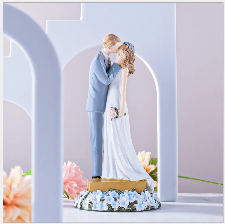 high quality Wedding Cake Topper Wedding Decorations Bride And Groom  Figures Funny Wedding Couple Statue Wedding Gifts