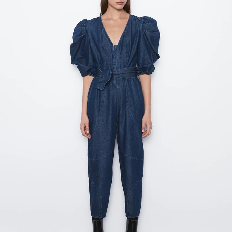 Женский джинсовый комбинезон с широкими штанинами высокой талией |