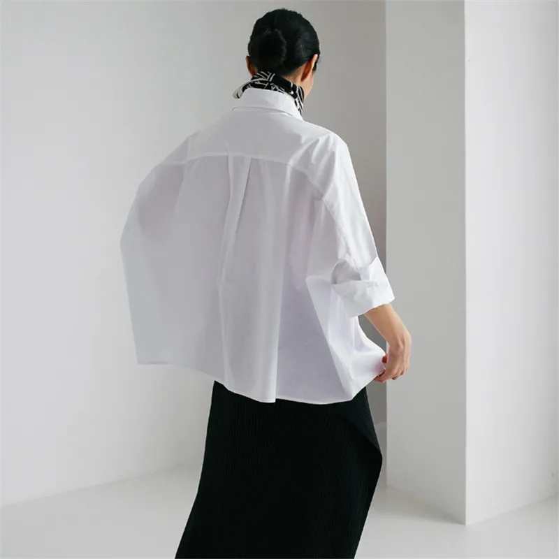 

IHOBBY Women Loose Cloak White Shirt Fashion Turn Down Collar Bat Long Sleeve Sunscreen Cape Shirt Female Autumn Clothing