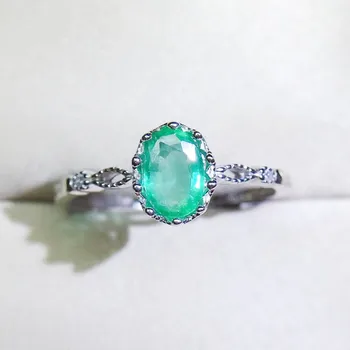 

Natural real emerald ring Free shipping 925 sterling silver 0.52ct gemstone Women rings Fine jewelry Q9111812