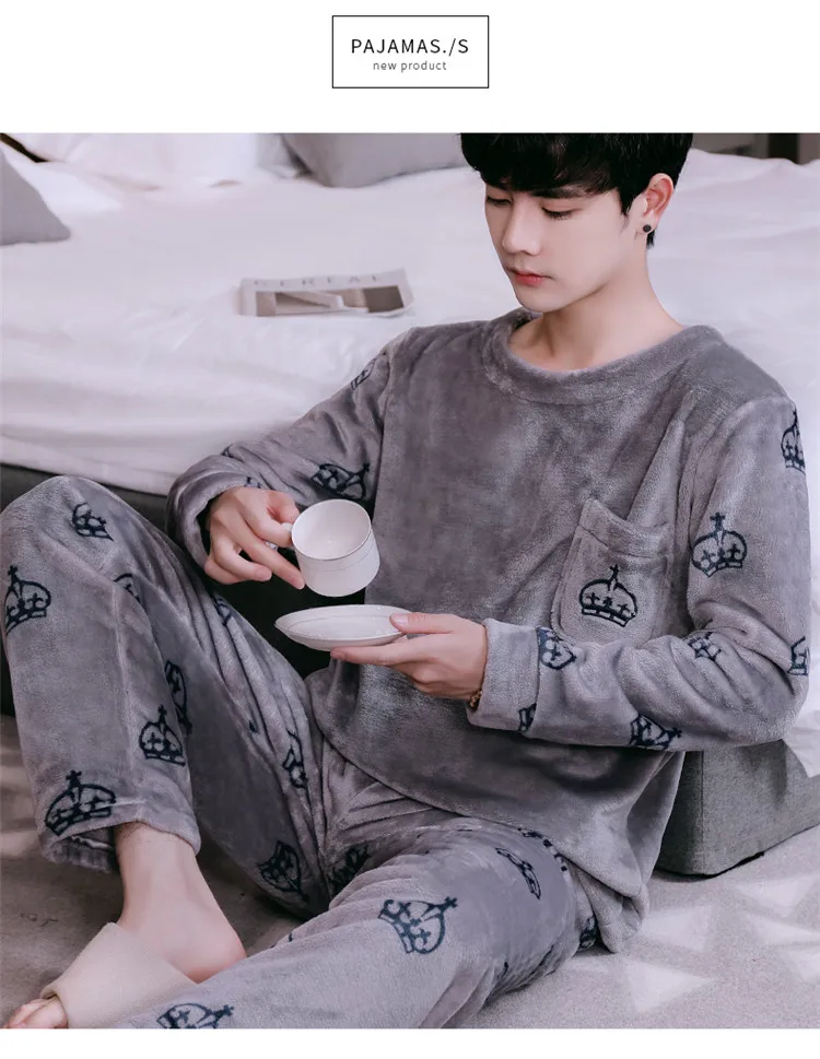 Thicken Flannel Men's Pajamas Two Piece Fashion Print Feather Home Clothes Loose Soft Homewear Pajamas Warm Winter 2Pieces/Set satin pajamas