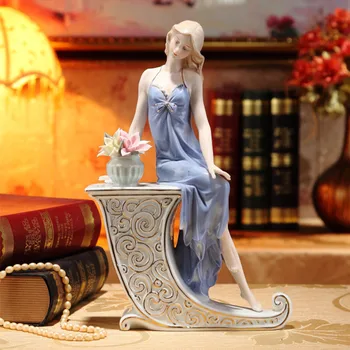 

Porcelain Girl Statue Ceramic Palace Western Woman Figure Handicraft Orn Accessories Home Decor and Valentine's Day Gift R2257
