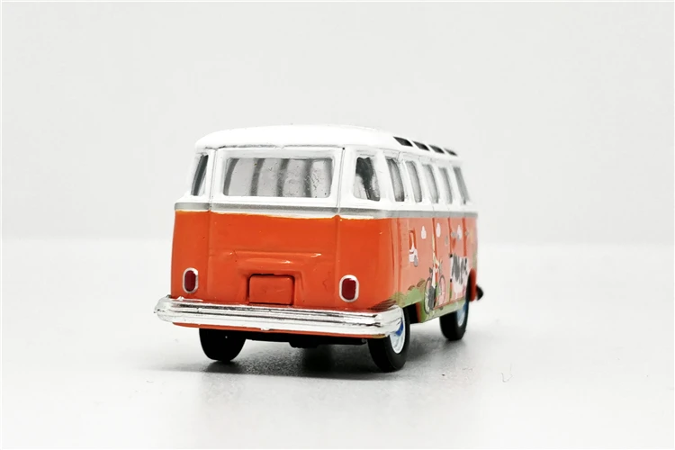 Greenlight 1: 64 VW Самба в Голландию; Цвета: белый, оранжевый, без коробки