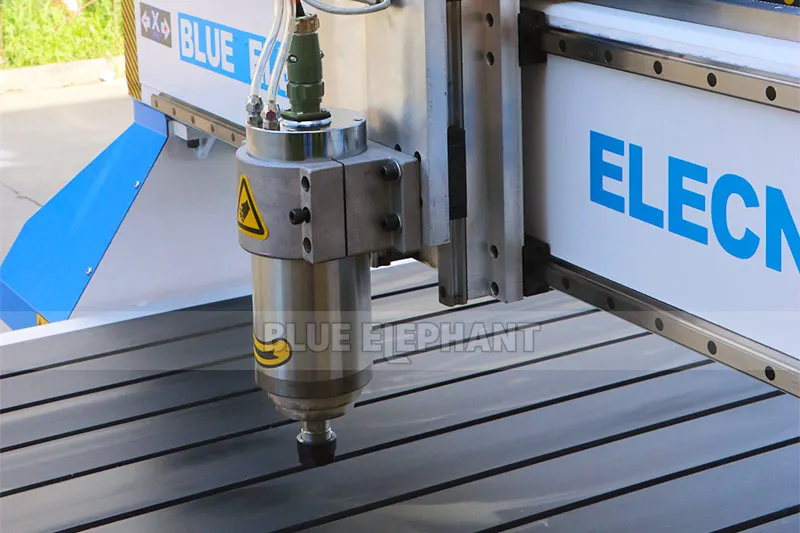 Хорошее 1325 древесины cnc маршрутизатор машина 3D 1300*2500 мм Экономичная цена