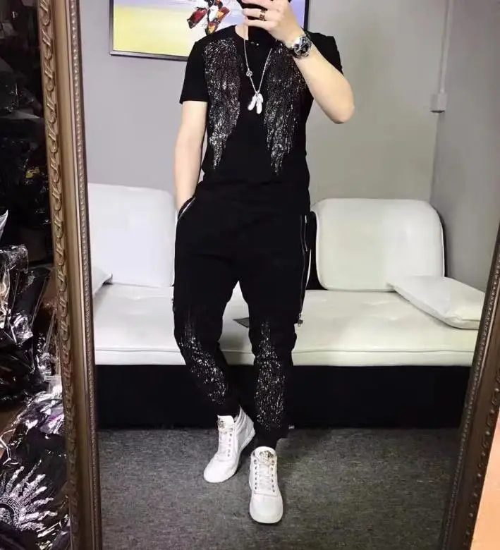 

Thin design Mens Short Sets Summer Casual 2 Piece short Sleeve Set Hot drill Track Suits Male Tracksuits drop shipping