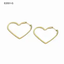 Простой дизайн, высокое качество, нержавеющая сталь, полые, в форме большого сердца, золотой цвет, серьги-гвоздики для женщин, ювелирные изделия для ушей
