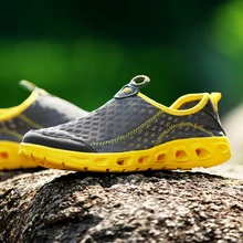 Спортивная обувь для мужчин и женщин; водонепроницаемая обувь большого размера; легкая дышащая сетчатая пляжная обувь для влюбленных; быстросохнущая водонепроницаемая обувь