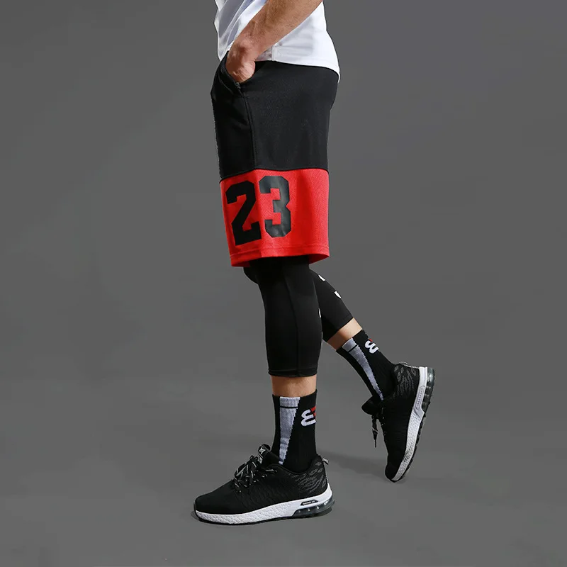 Баскетбольные шорты мужские спортивные шорты выше колена пять шорт большого размера свободные быстросохнущие беговые фитнес-шорты спортивные штаны - Цвет: Black and red