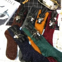 Зимние Утепленные носки для женщин; Новинка; эластичные модные однотонные теплые дышащие носки ручной работы с украшением в виде куклы кролика; сезон осень-зима