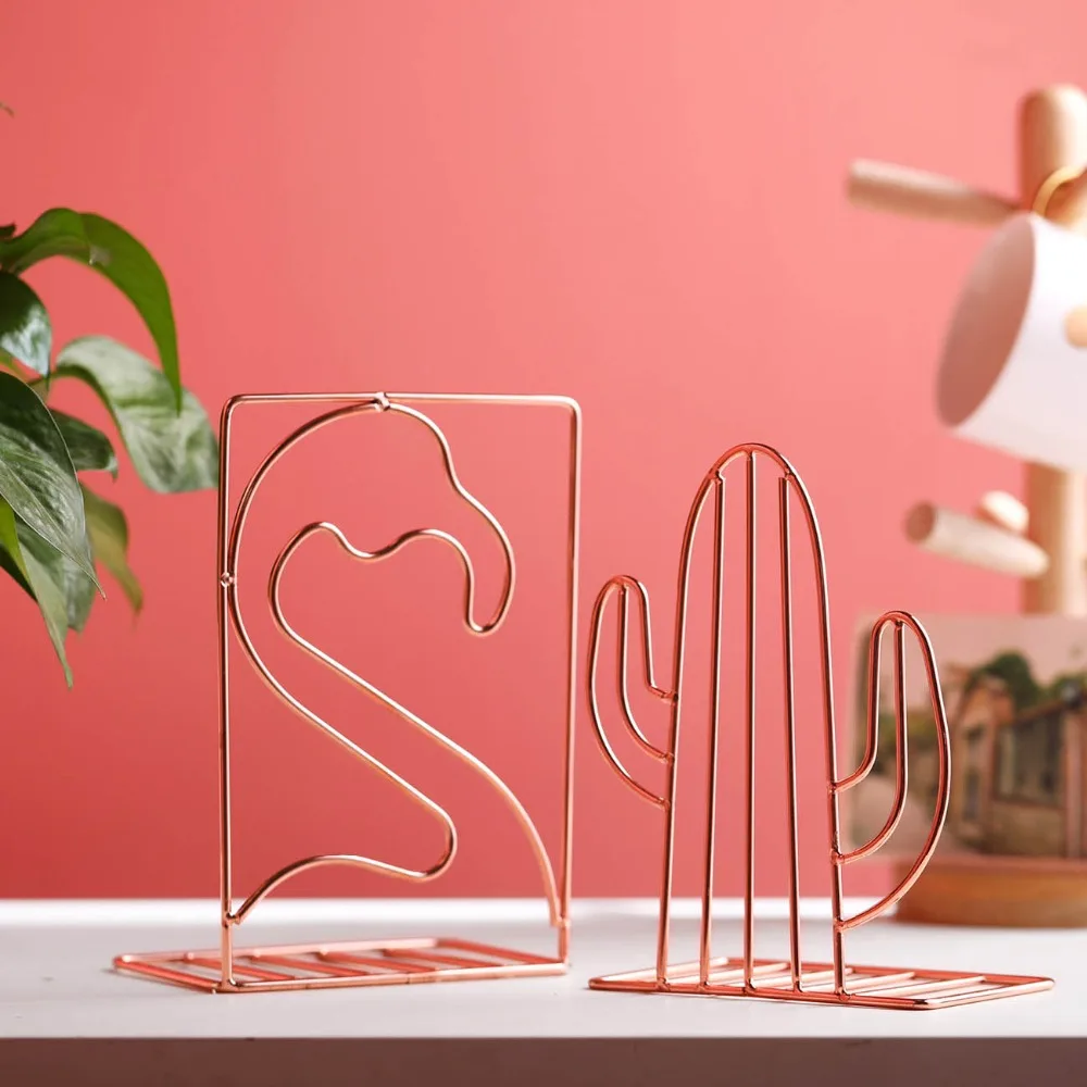 2PCS/Lot Creative Cactus Flamingo Shaped Metal Bookends Book Support Stand Desk Organizer Storage Holder Shelf