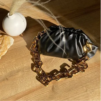 

Thick Metal Chain Gold Cloud Bag Handle Shoulder Underarm Bag Soft Ladies Handbag Clutch Bag Fashion Design Crossbody Bags Black