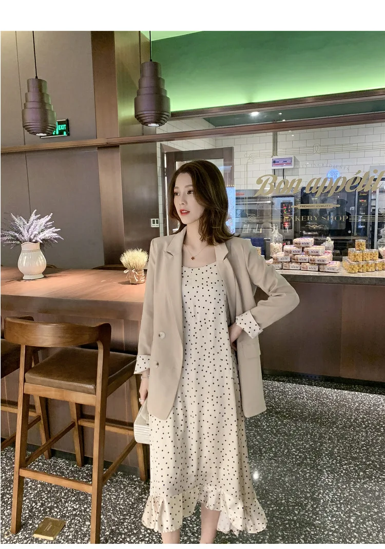2023 New Small Fresh Wave Point Suspender Dress Women's Long Skirt With Double Breasted Fashionable Temperament Suit Coat