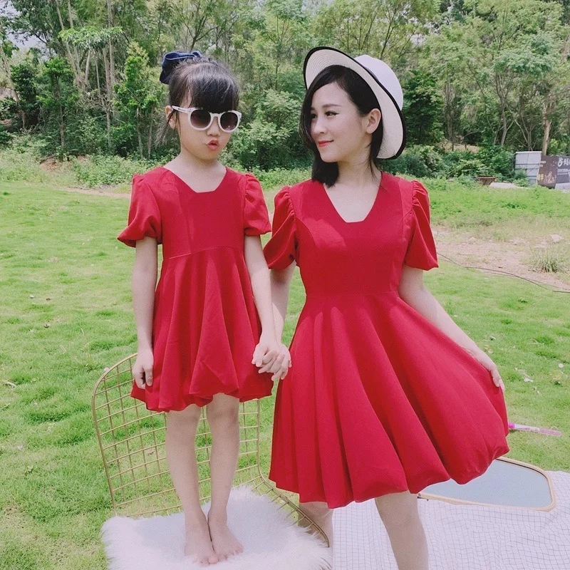 

2020 new style Family New Bud Sleeve Bud Hem Mother Daughter Dresses Mom Daughter Family Matching Clothes Girl Fashion Dress