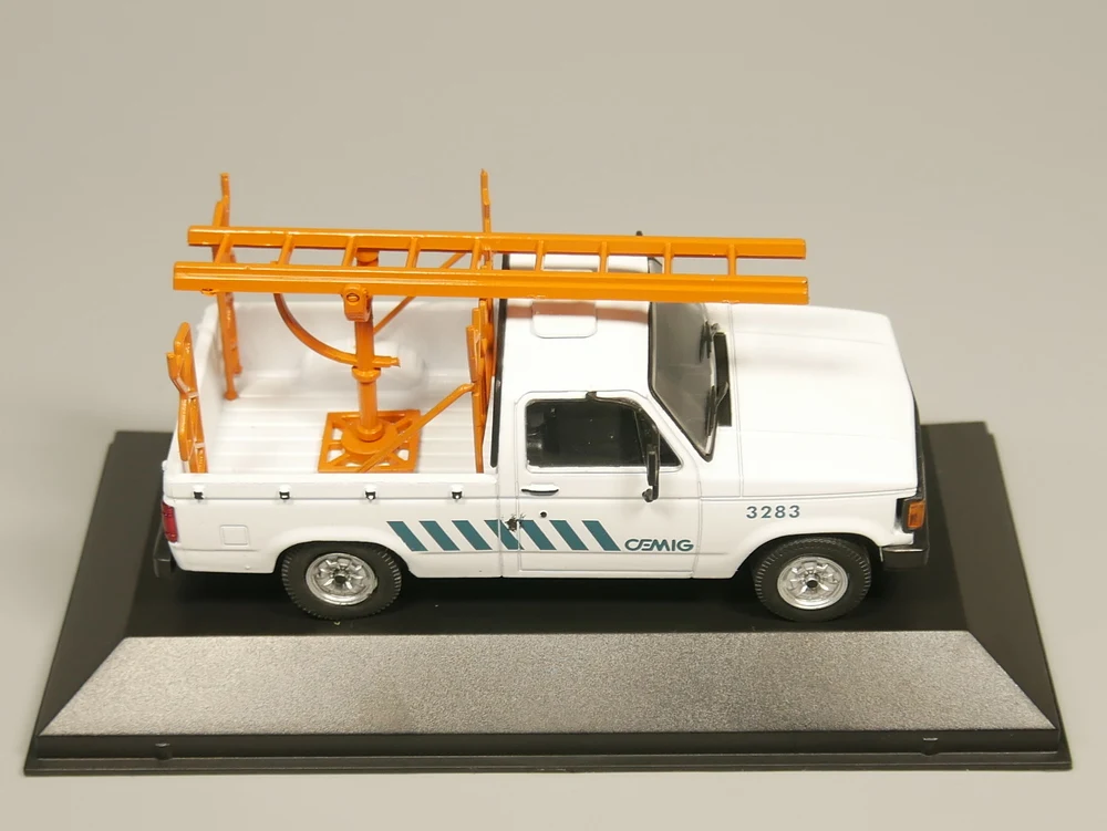 IX O 1:43 Chevrolet C-20 CEMIG minas gerais бутик сплава автомобиля игрушки для детей Детские игрушки модель оригинальной упаковки