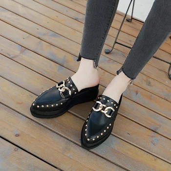 

Wedges Slippers Women Rivet Platform Mules Pointed Toe Shoes Metal Decoration Heels Slides Casual Leather Loafers Zapatos Mujer