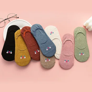 

2020 Spring Lovely Smling Face Embroidery Women Socks Female Solid Cartoon Casual Joker Boat Socks Non-slip Breathable Sox