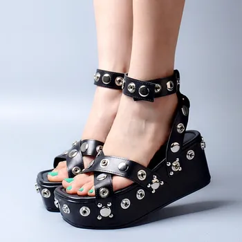 

Stylesowner 2019 Luxury High Quality Super High heels Woman Sandals High Platform Thick Heel with Rivet Rome Wedge Sandals