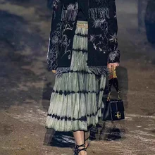 Весна Новая мода Высокая талия ретро окрашенная полосатая нерегулярная плиссированная юбка для женщин