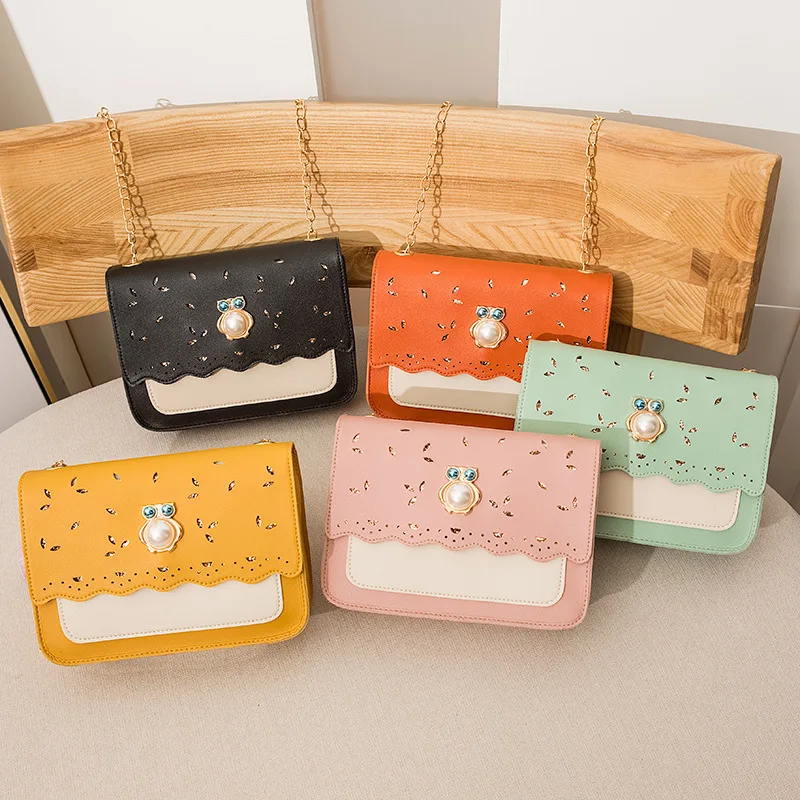 

2019 Autumn And Winter Korean-style Laser Varved Hollow out Mini Versatile Crossbody Bag Phone Coin Purse