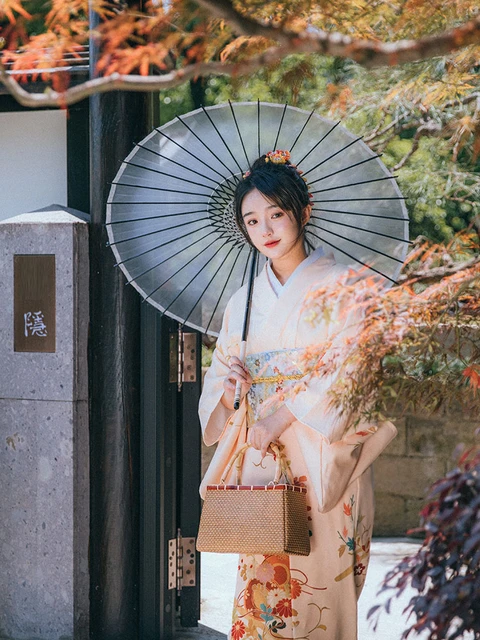 Disfraz de Geisha con Flores para mujer