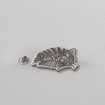 

Ellie Tattoo Pin The Last of Us 2 Metal Brooch Joe and Ellie Cosplay Costume Women Men Backpack Badge Geekery Punk Vintage Jewel